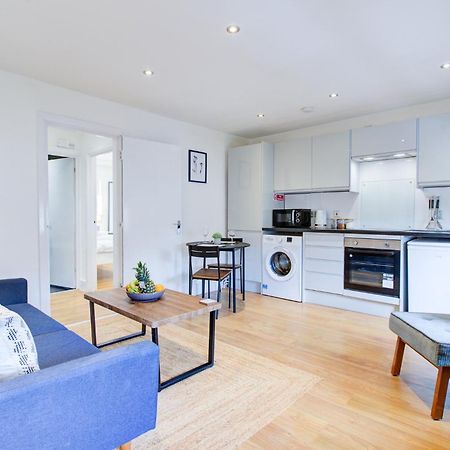 Wonderful Two-Bedroom Apartment Londra Exterior foto