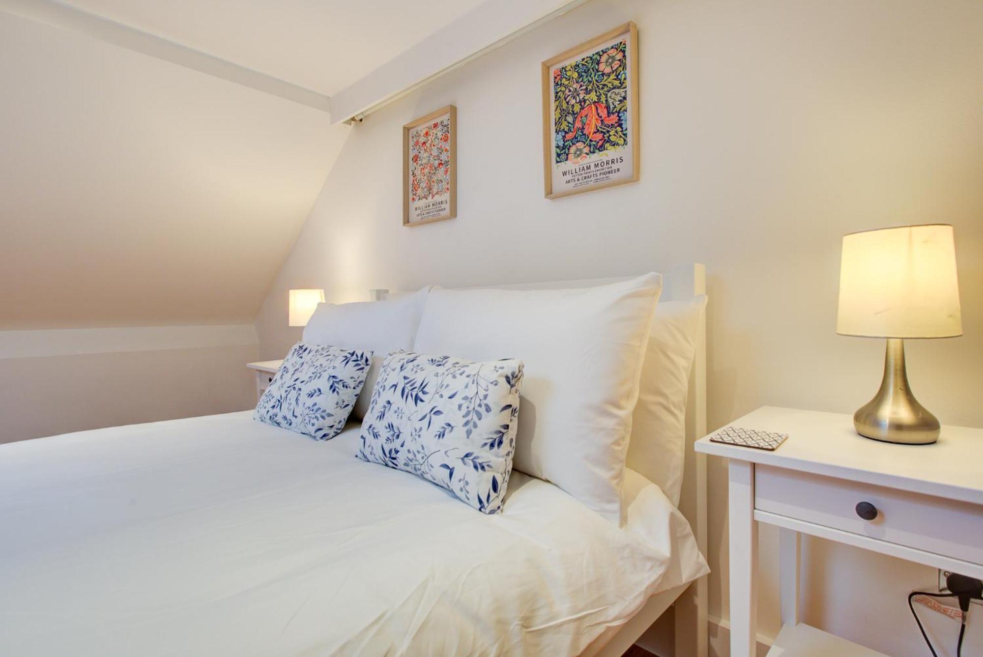 Wonderful Two-Bedroom Apartment Londra Exterior foto