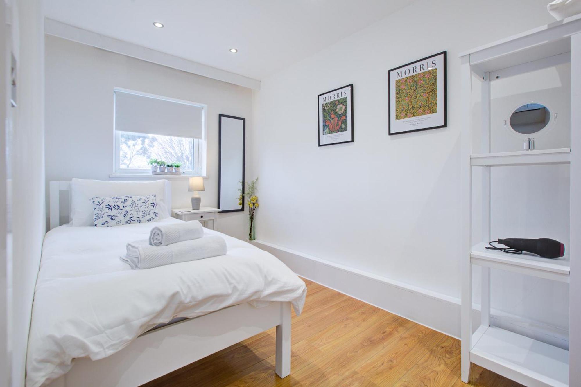 Wonderful Two-Bedroom Apartment Londra Exterior foto