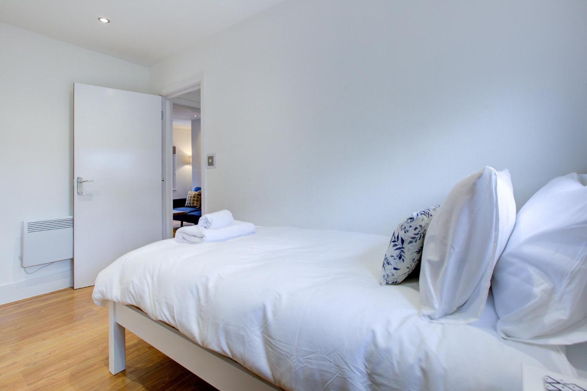 Wonderful Two-Bedroom Apartment Londra Exterior foto